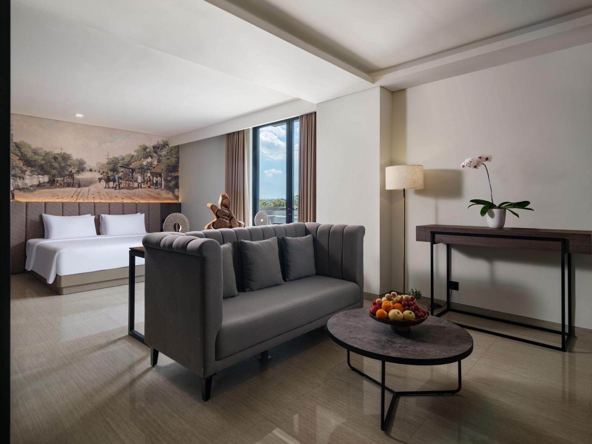 Hotel Santika Blitar Экстерьер фото